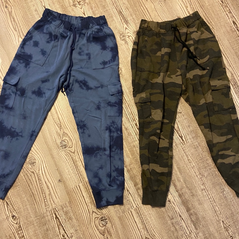 *SOLD* VS pink sweatpants bundle